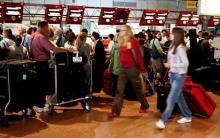 BC Tours oferta más de cien puestos de trabajo de crucero Imagen de cruceristas a punto de tomar un crucero